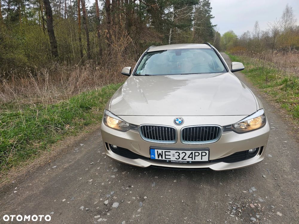 BMW Seria 3 318d Luxury Line - 8