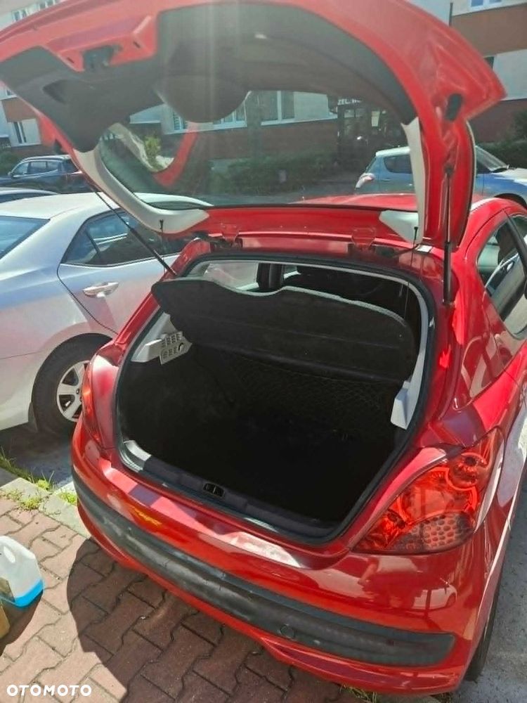 Peugeot 207 - 4