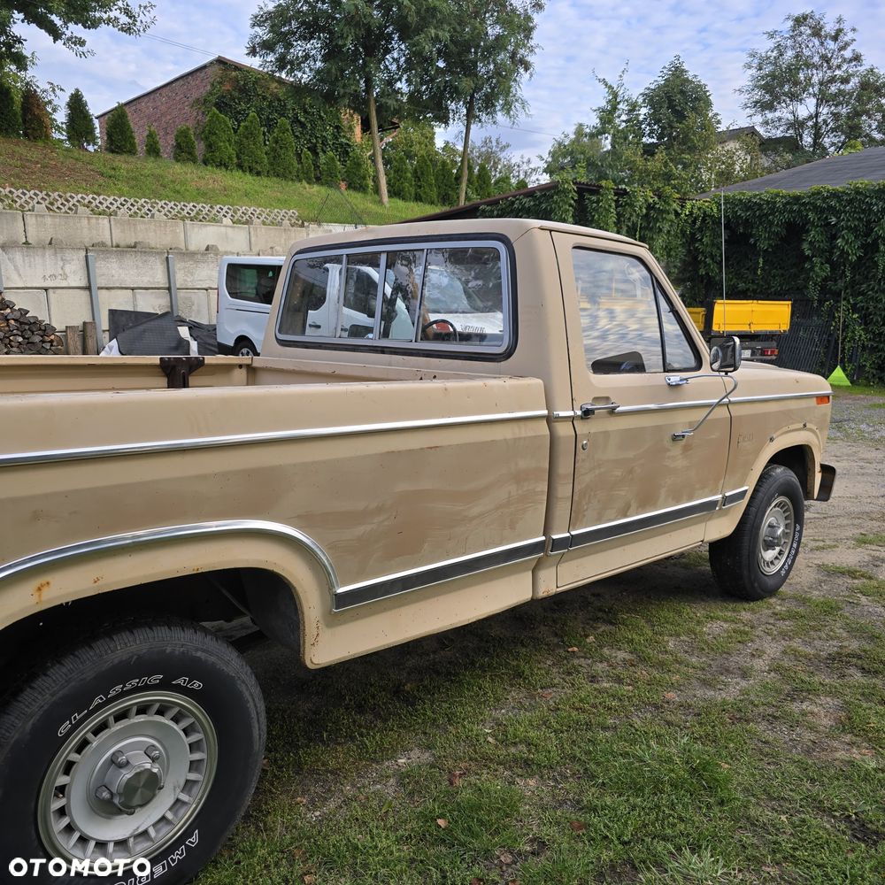Ford F150 - 8