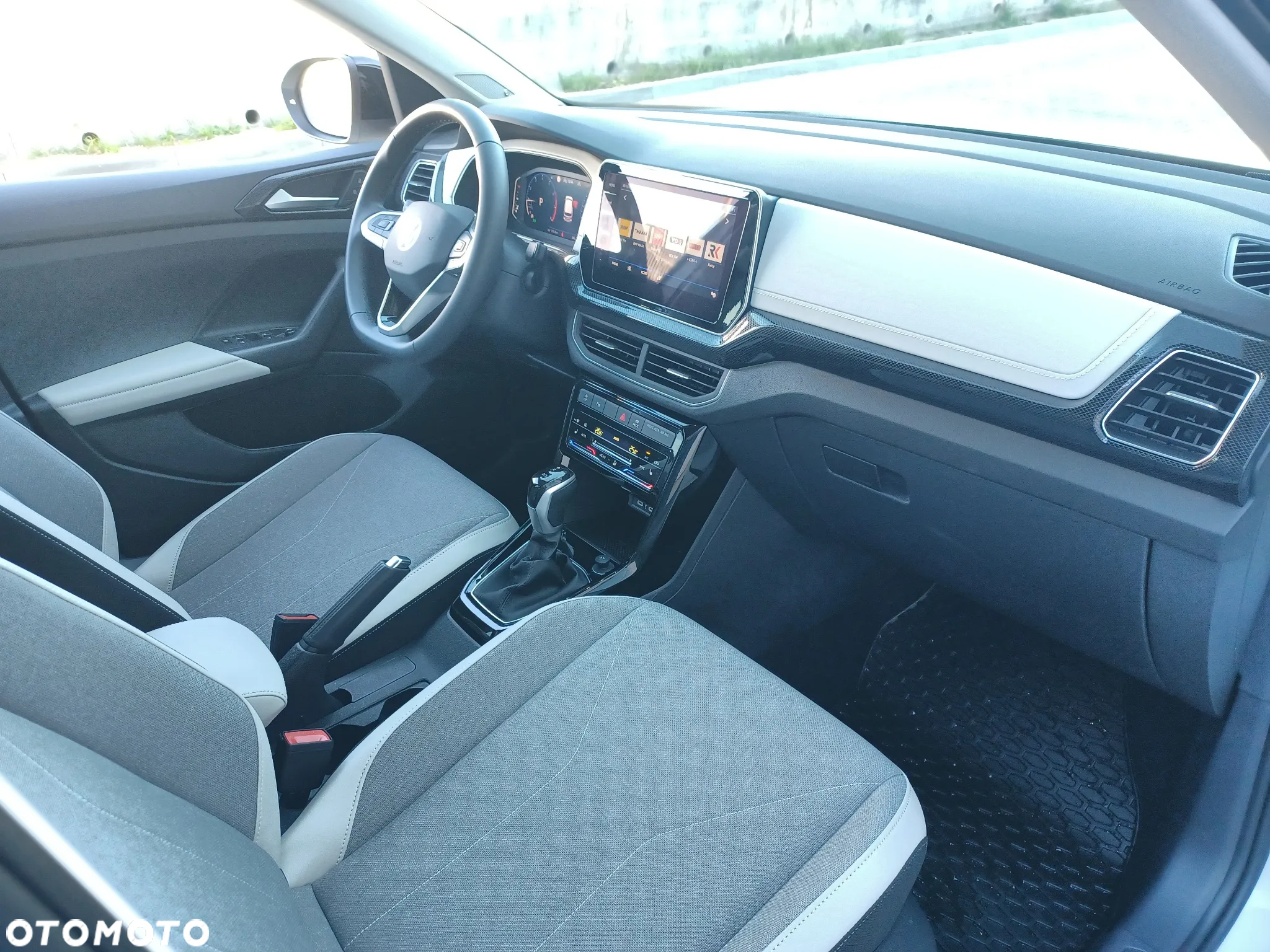 Volkswagen T-Cross 1.0 TSI Style DSG - 12