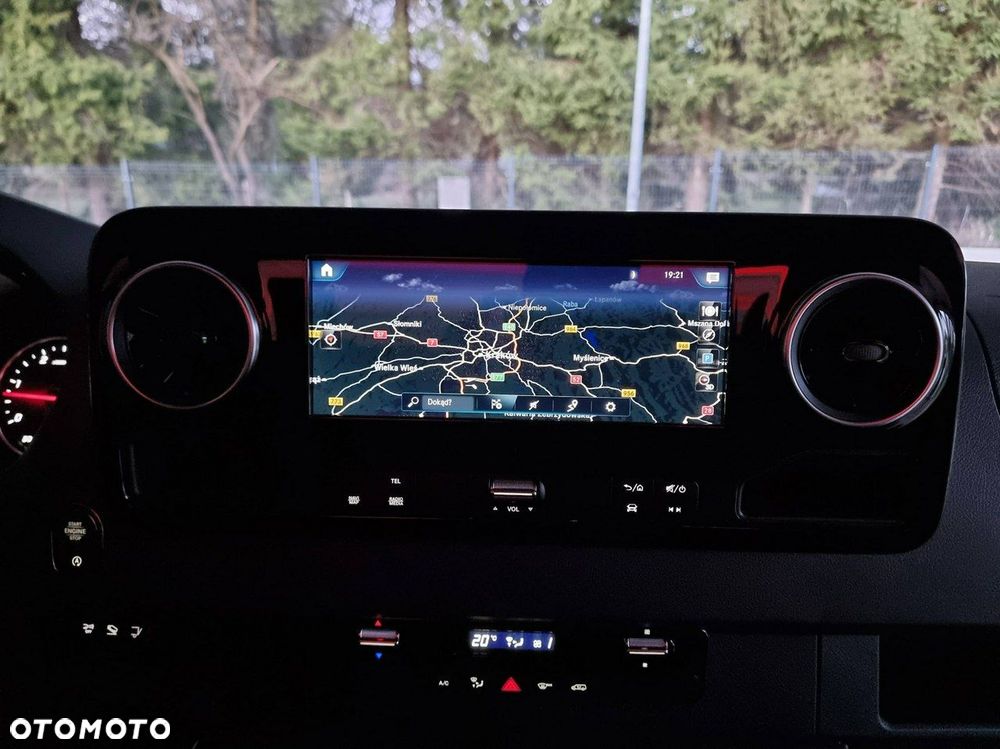 Mercedes-Benz Sprinter - 15