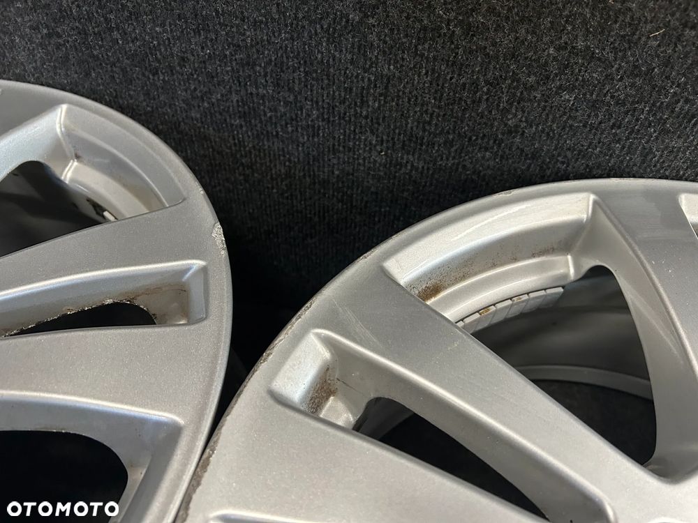 Alufelgi Mercedes C-Klasa W204, E-Klasa W212 17 cali 5x112 4szt. - 16