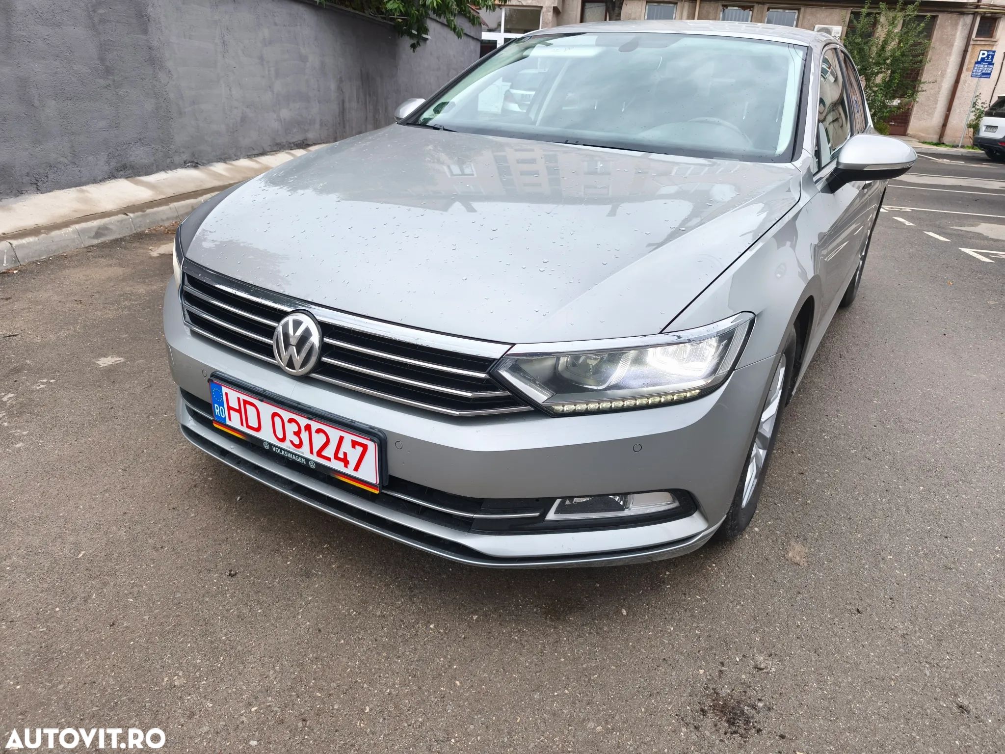 Volkswagen Passat Variant 2.0 TDI DSG (BlueMotion Technology) Highline - 1