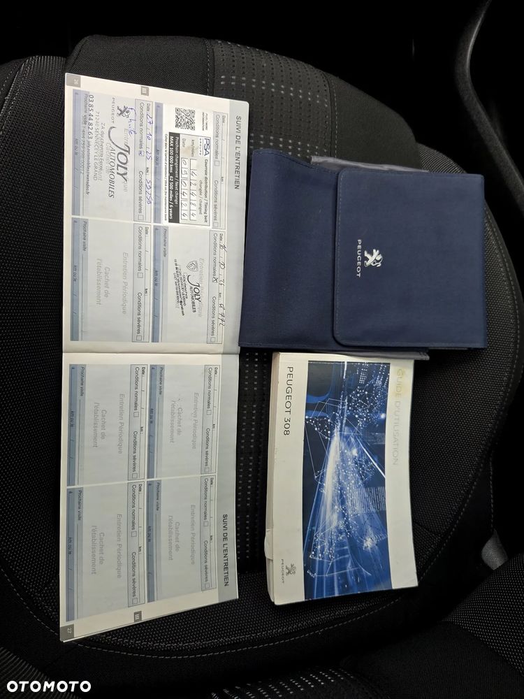 Peugeot 308 1.2 PureTech GPF Allure S&S - 7