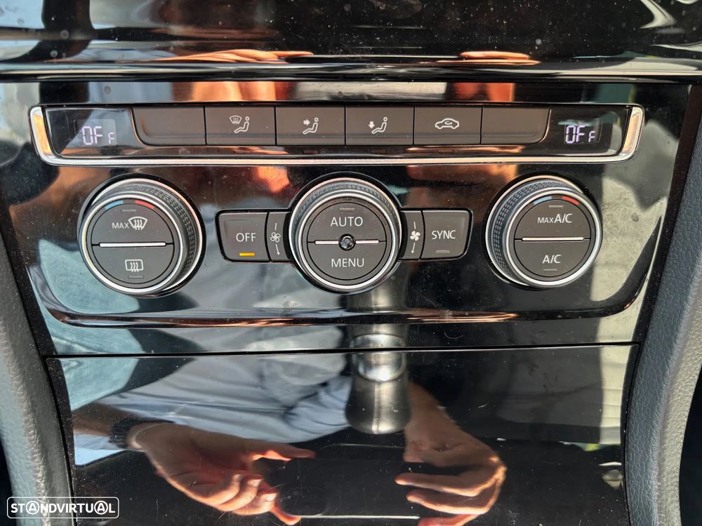 VW Golf 1.2 TSi R-Line - 24