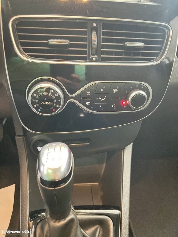 Renault Clio 0.9 TCe Limited - 16