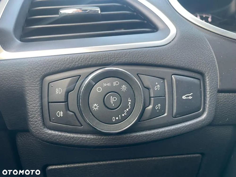 Ford S-Max 2.0 TDCi Titanium - 18