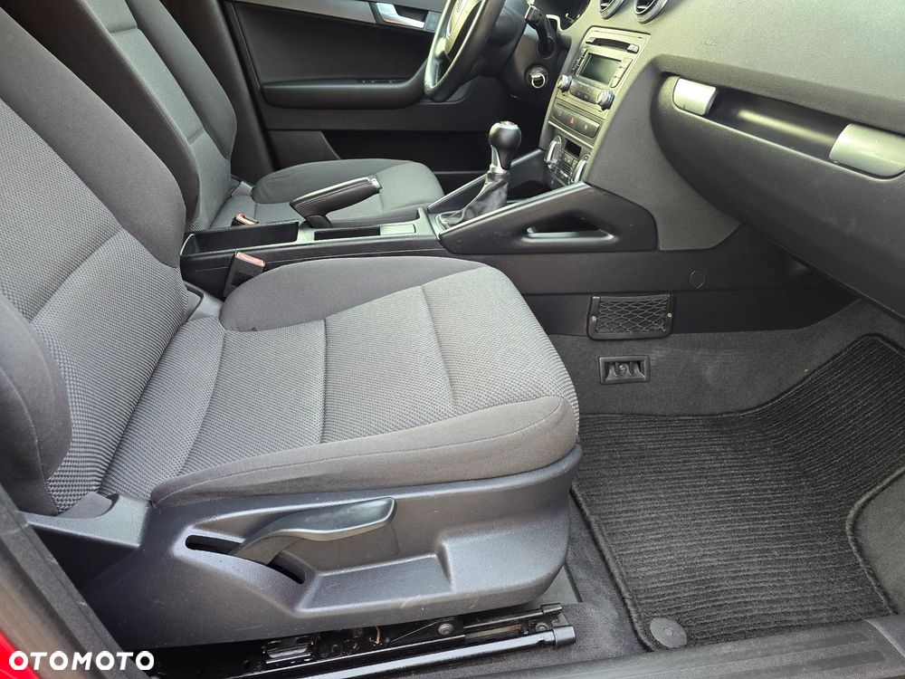 Audi A3 Sportback 1.8 TFSI Ambition - 29