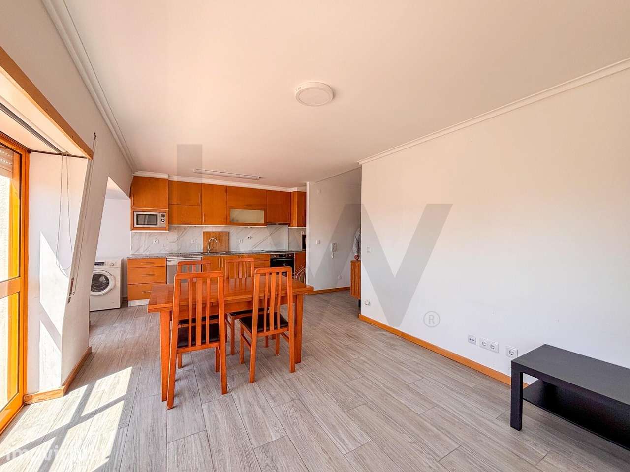 Apartamento T2 no Centro de Ovar – Excelente Localização e Luz Natural - Grande imagem: 2/15