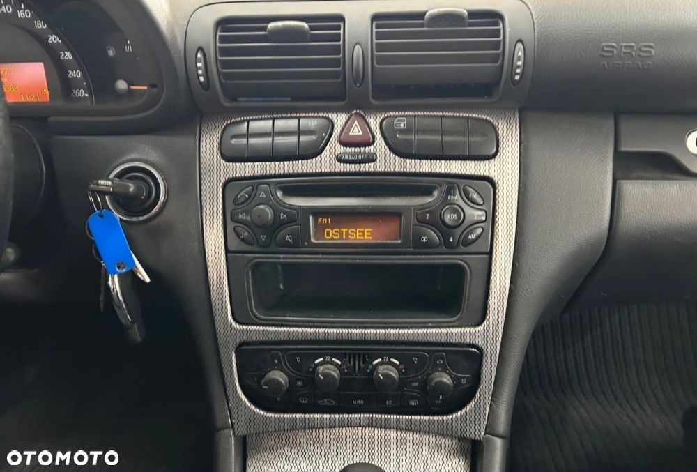 Mercedes-Benz Klasa C 180 - 11