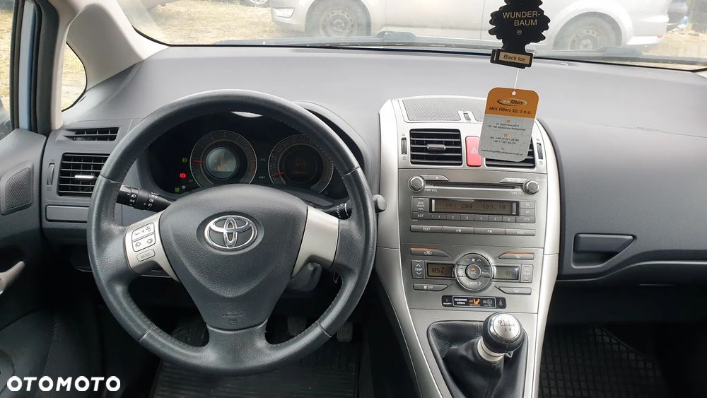 Toyota Auris 1.33 VVT-i Life - 6