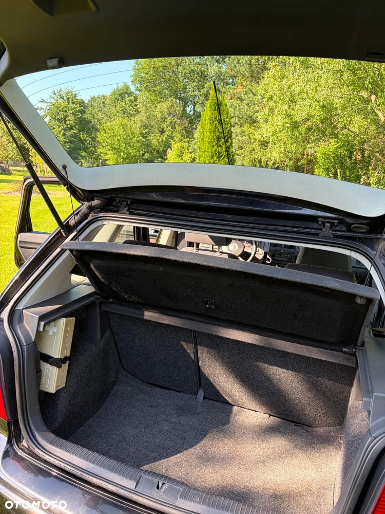 Volkswagen Polo - 11