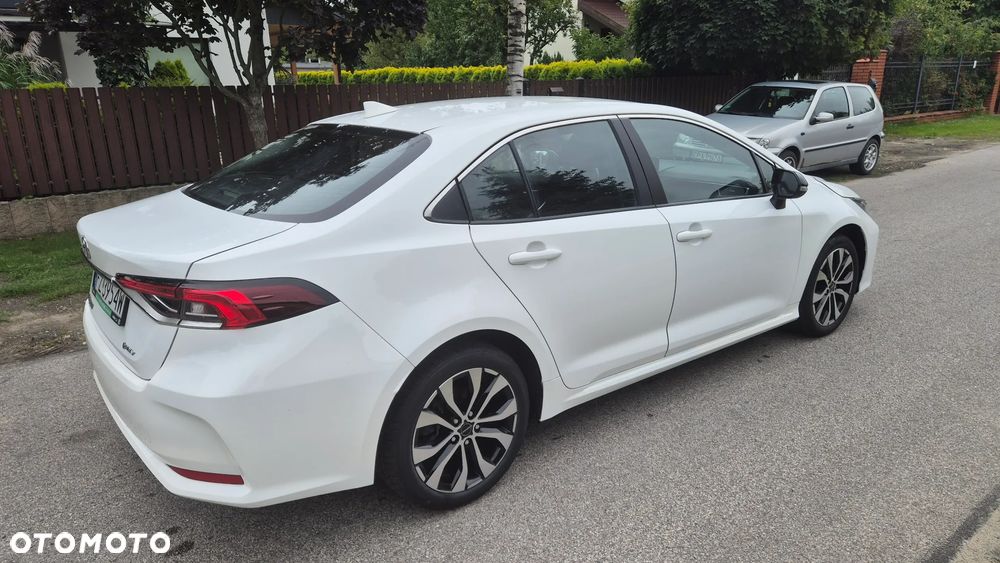 Toyota Corolla 1.8 Hybrid Comfort - 4
