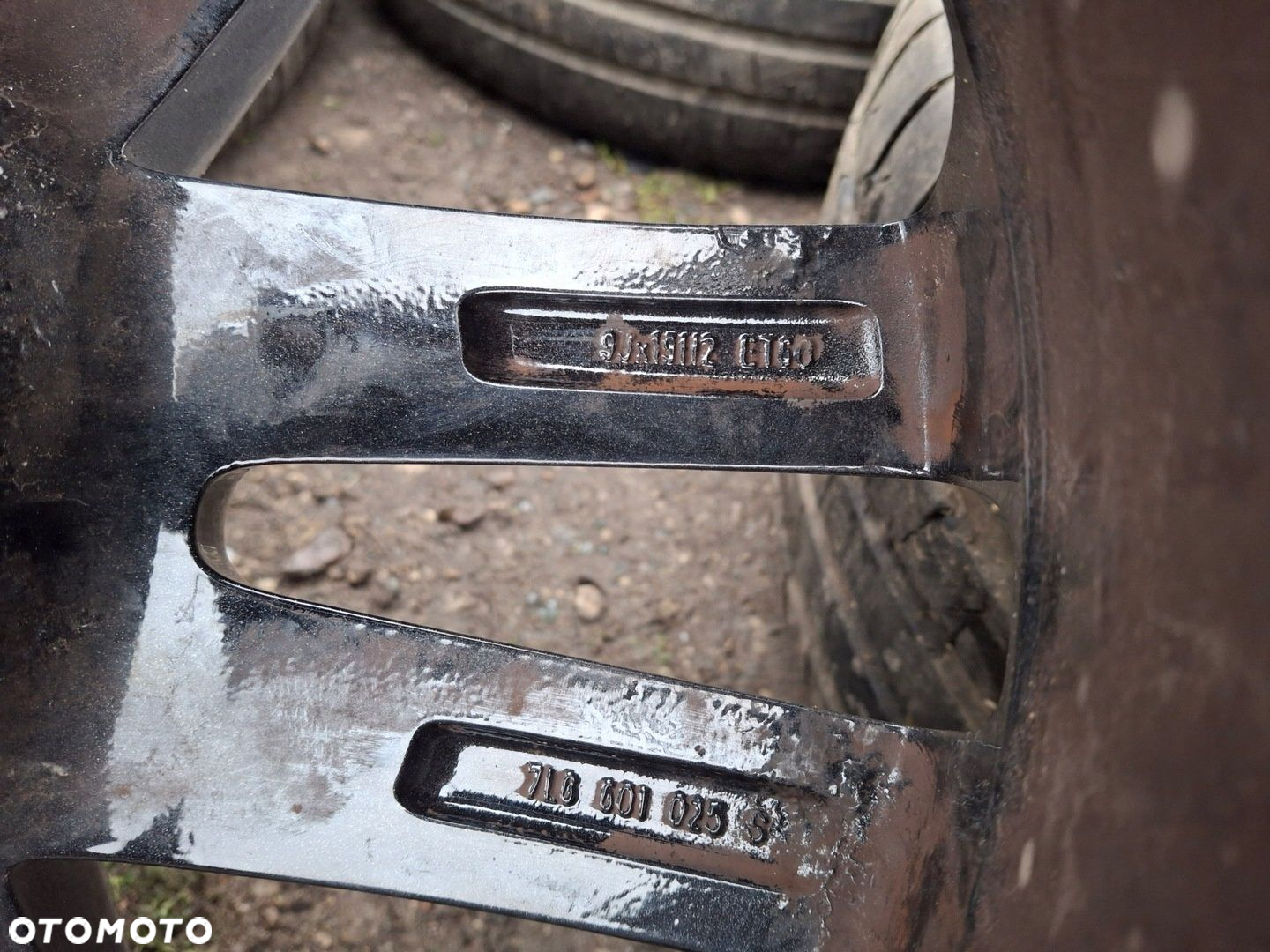 VW TOUAREG 7L6 KOŁA FELGI ALUMINIOWE 19 9Jx19 ET60 7L6601025S 275/45 ZR19 - 7