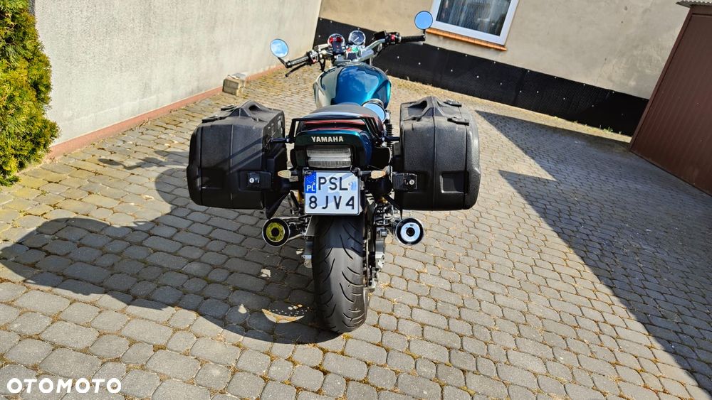 Yamaha XJR - 2