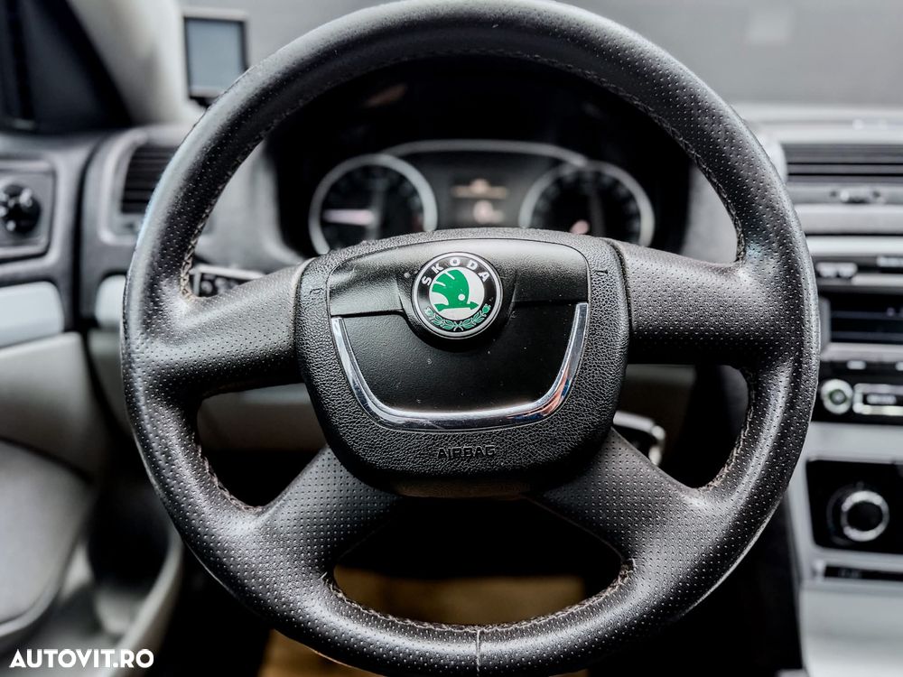 Skoda Octavia 2.0 TDI Ambiente - 8