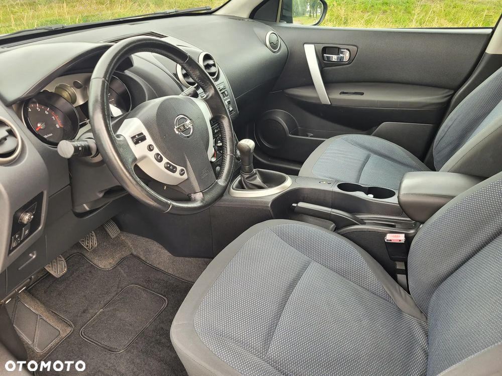 Nissan Qashqai - 16