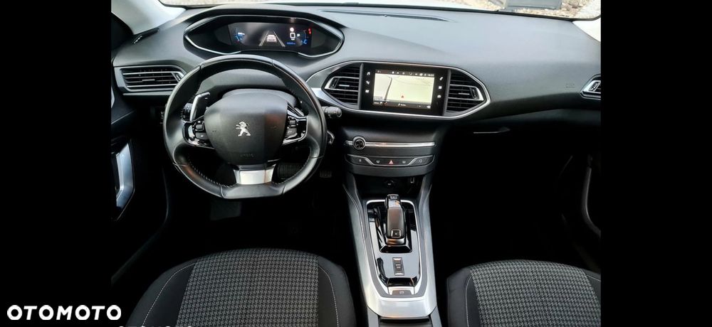 Peugeot 308 BlueHDi FAP 130 EAT8 Stop & Start GT Pack - 7