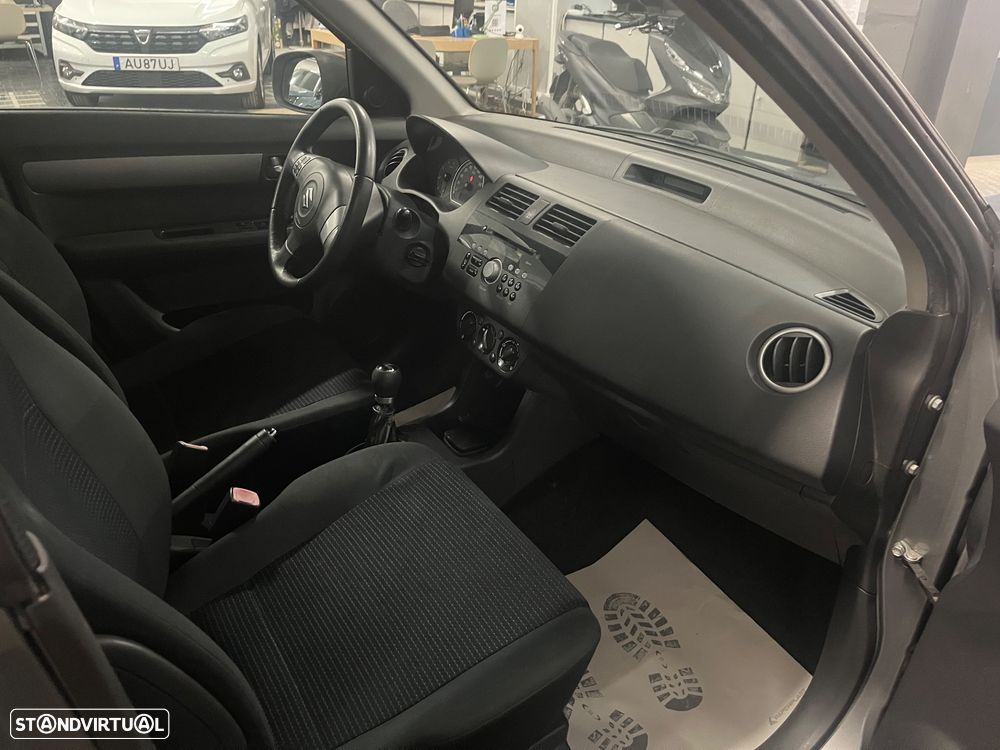 Suzuki Swift 1.3 DDiS Sport - 22