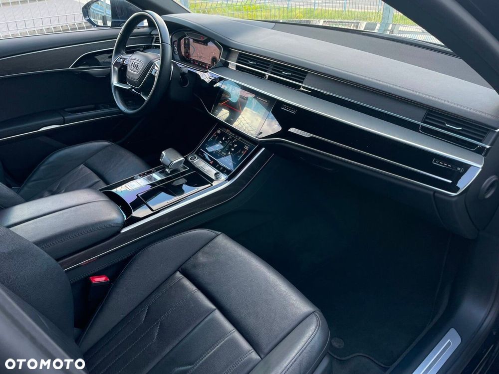Audi A8 - 24