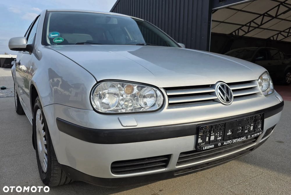 Volkswagen Golf 1.4 Comfortline - 4