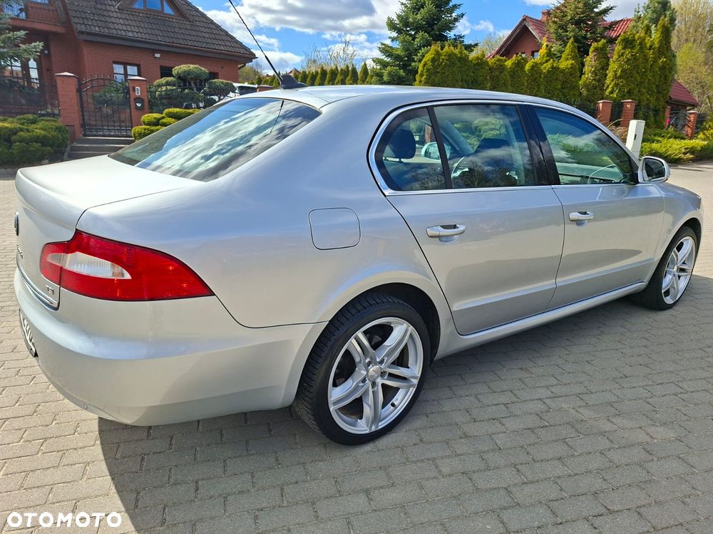 Skoda Superb 1.8 TSI Exclusive - 5