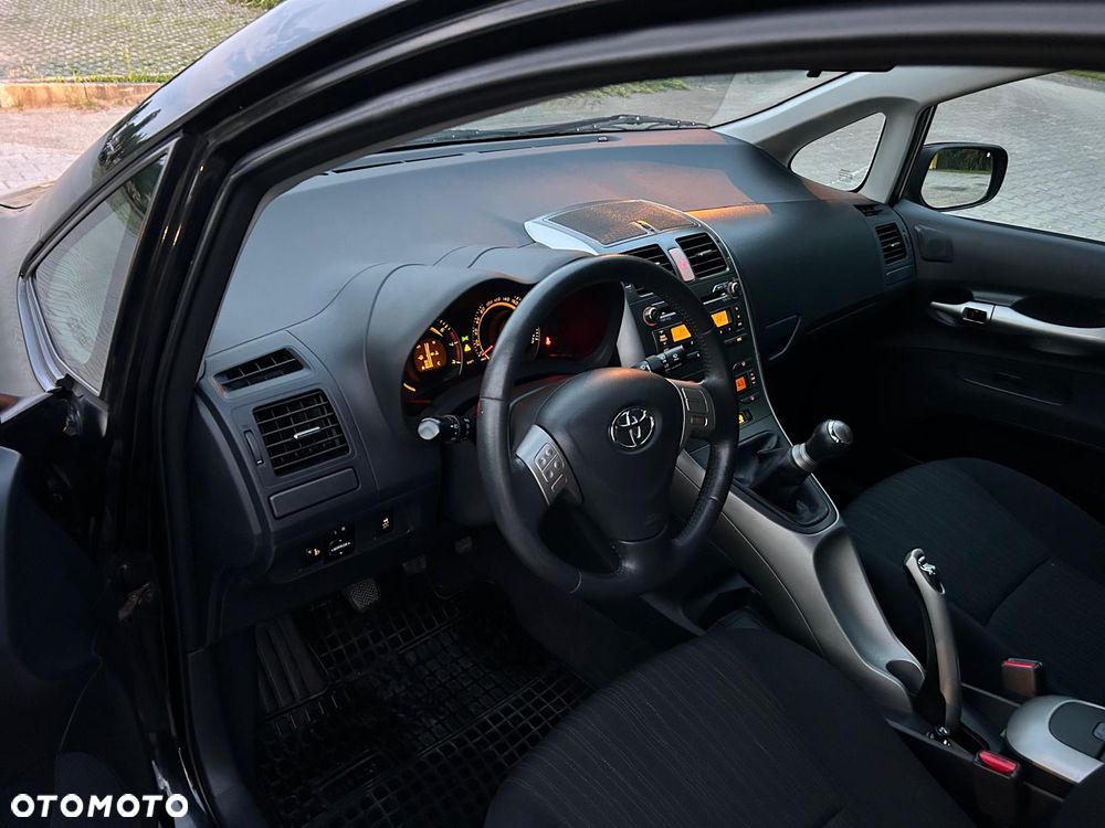 Toyota Auris 1.6 VVT-i Premium - 5