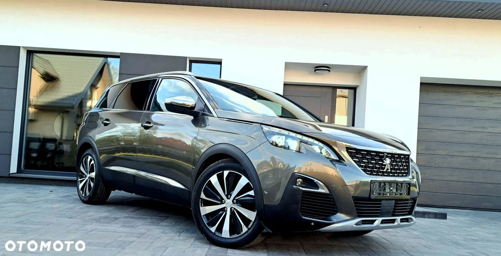 Peugeot 5008 - 24