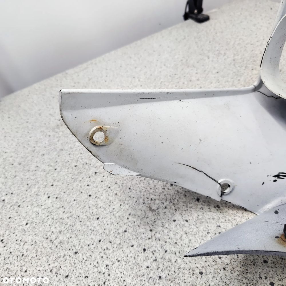 Czacha, czasza, owiewka przód, osłona lampy Suzuki GSX-R 600 750 GSXR 600 750 Srad - 17