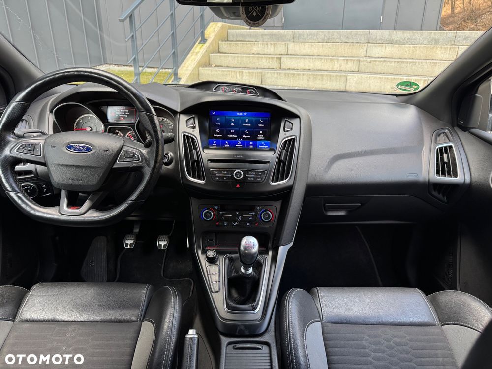 Ford Focus 2.0 TDCi ST-2 - 22