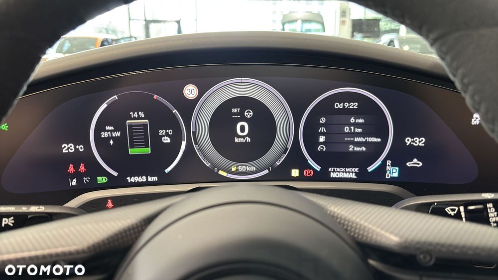 Porsche Taycan 105kWh Turbo S - 15