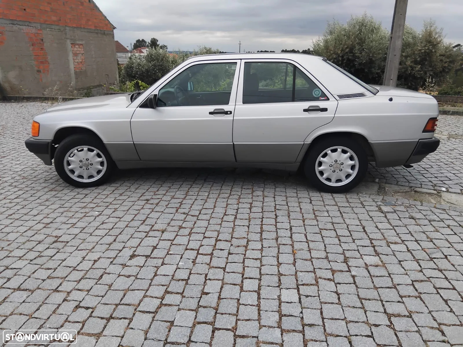 Mercedes-Benz 190 D 2.0 - 5