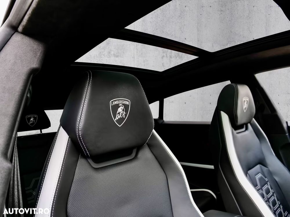 Lamborghini URUS - 14