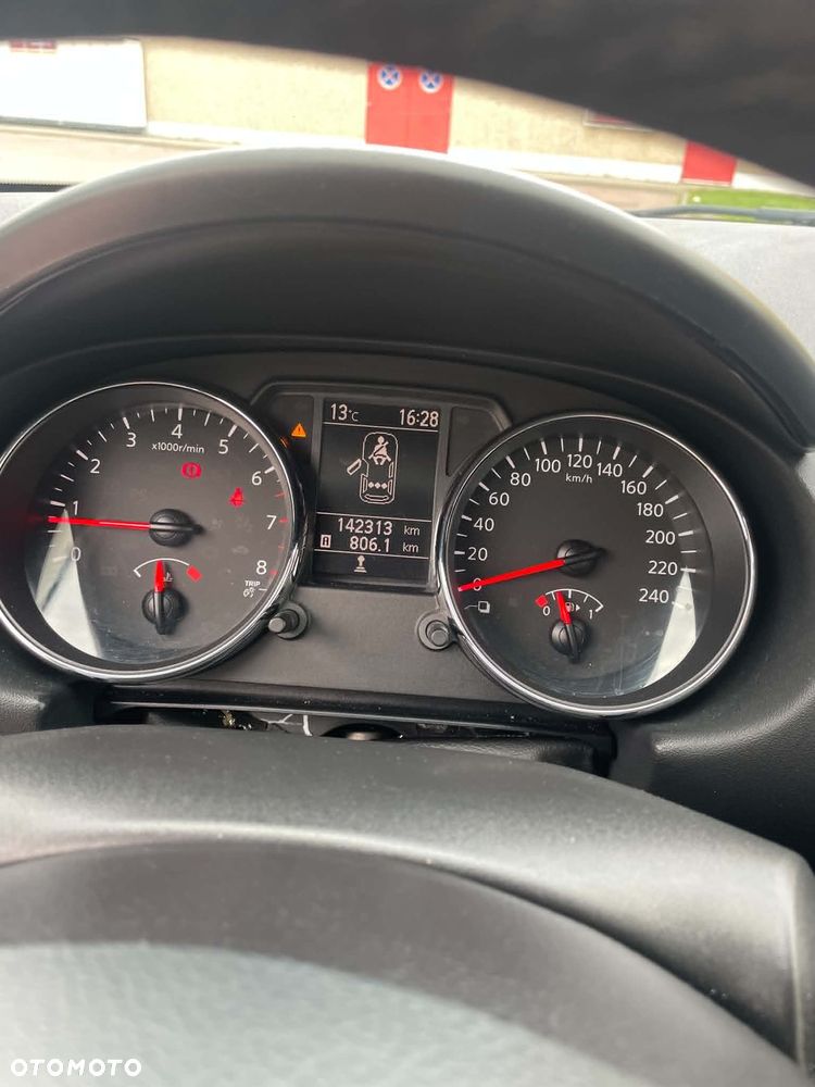 Nissan Qashqai 1.6 visia - 9