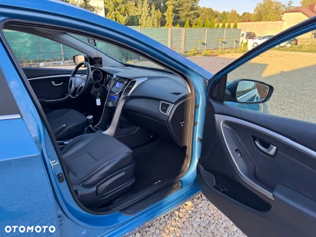 Hyundai i30 - 30