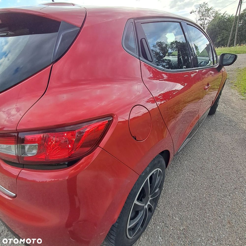 Renault Clio - 9