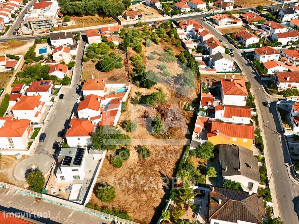 Moradia em ruina, Santarém - Grande imagem: 3/20