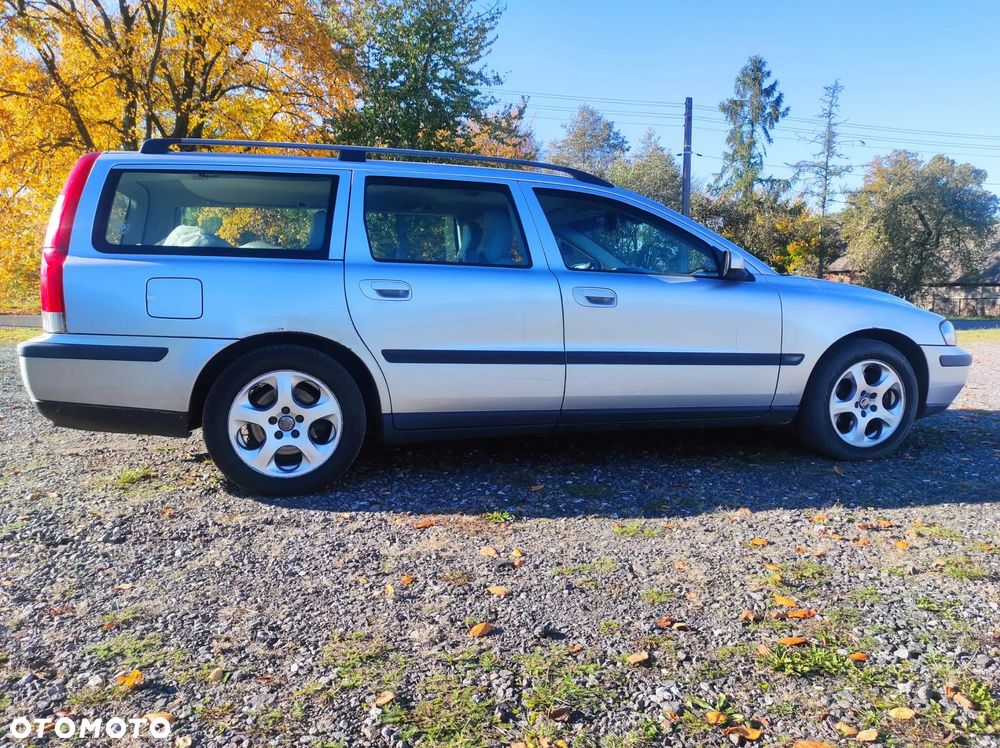 Volvo V70 2.0 T - 4