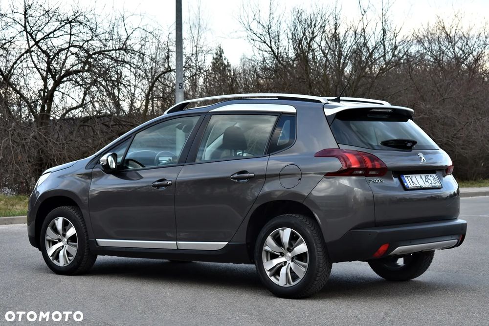 Peugeot 2008 1.2 PureTech Active S&S - 11