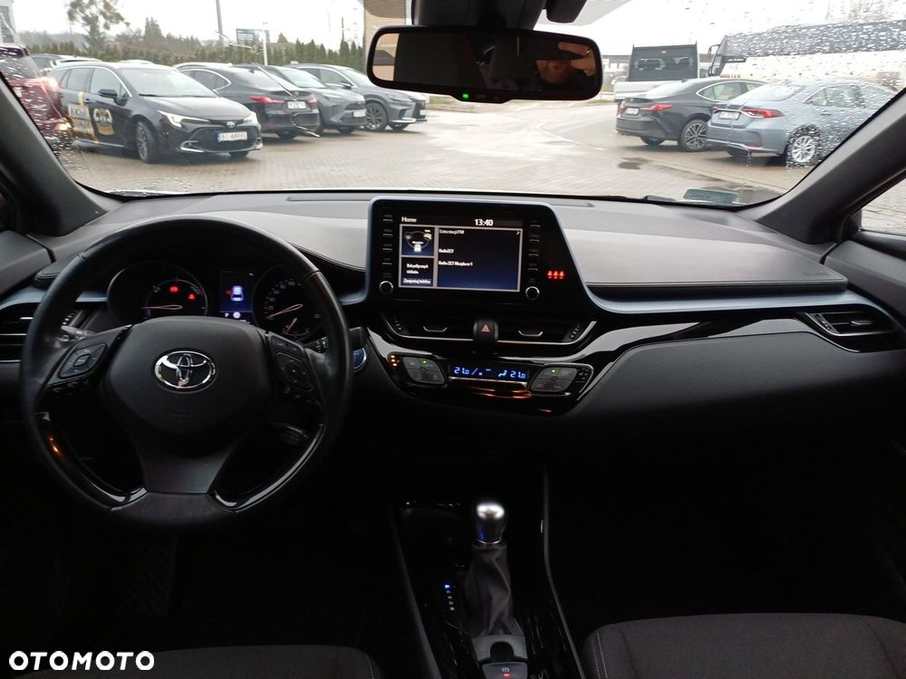 Toyota C-HR - 11