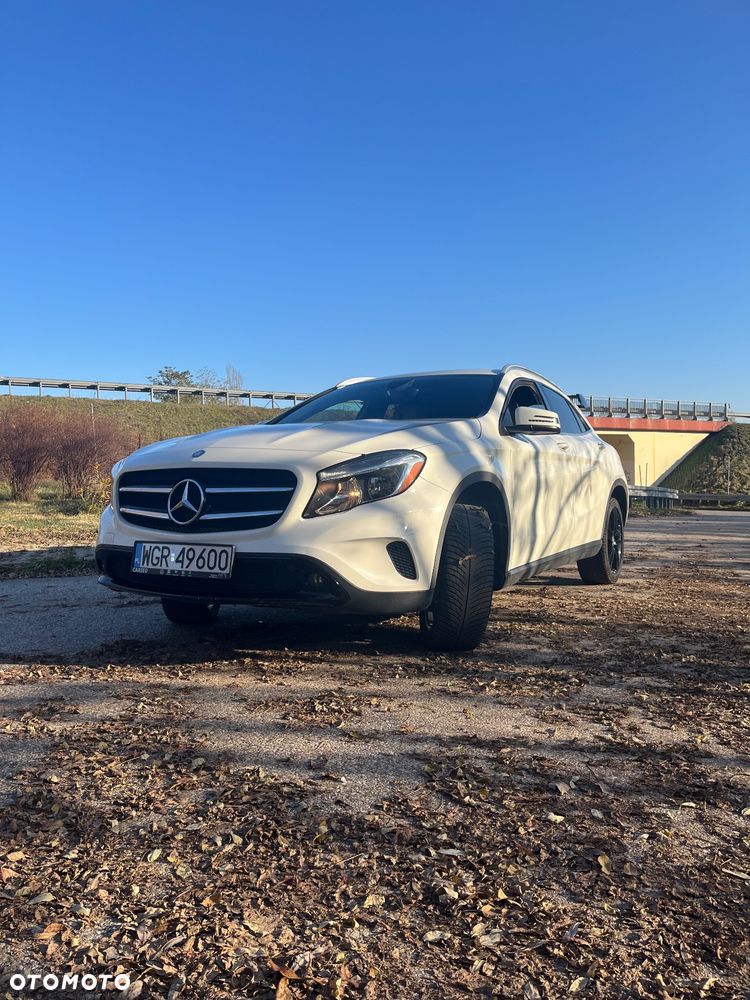 Mercedes-Benz GLA - 3