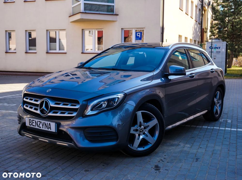 Mercedes-Benz GLA 200 7G-DCT AMG Line