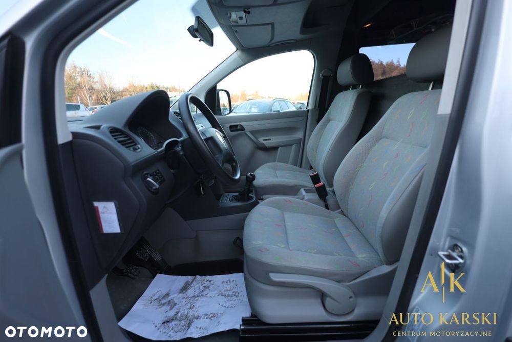 Volkswagen Caddy - 27