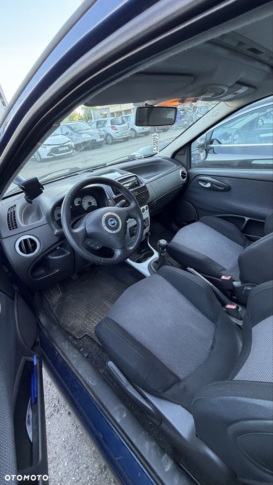 Fiat Punto - 8