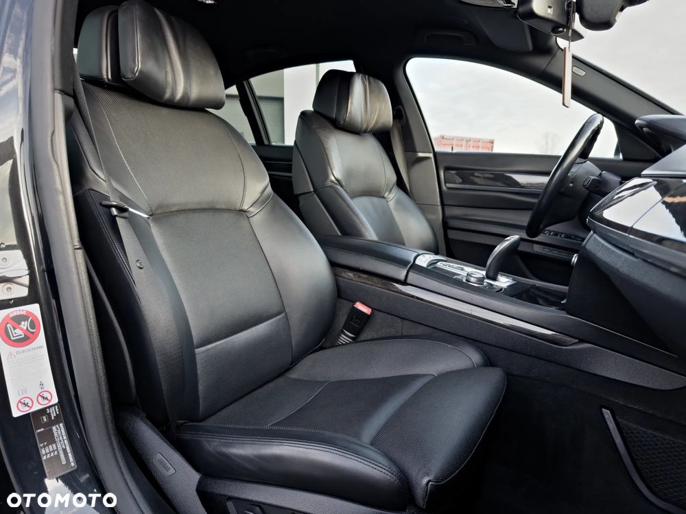 BMW Seria 7 740d - 21