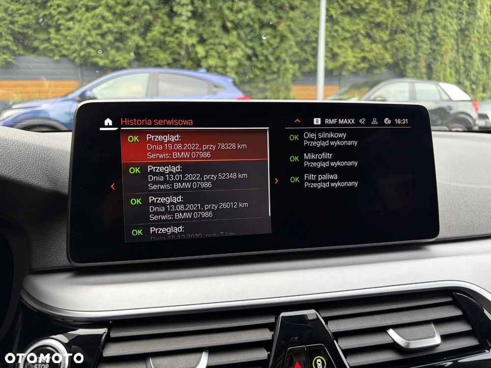 BMW Seria 5 520d - 27