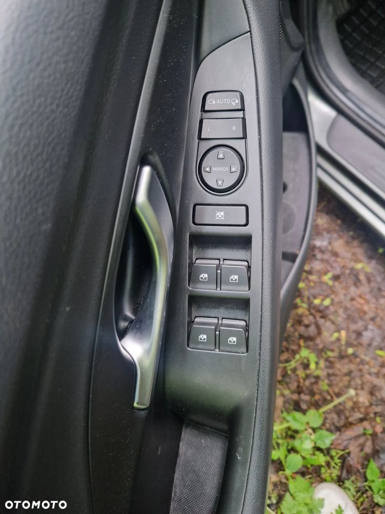 Hyundai i30 - 32