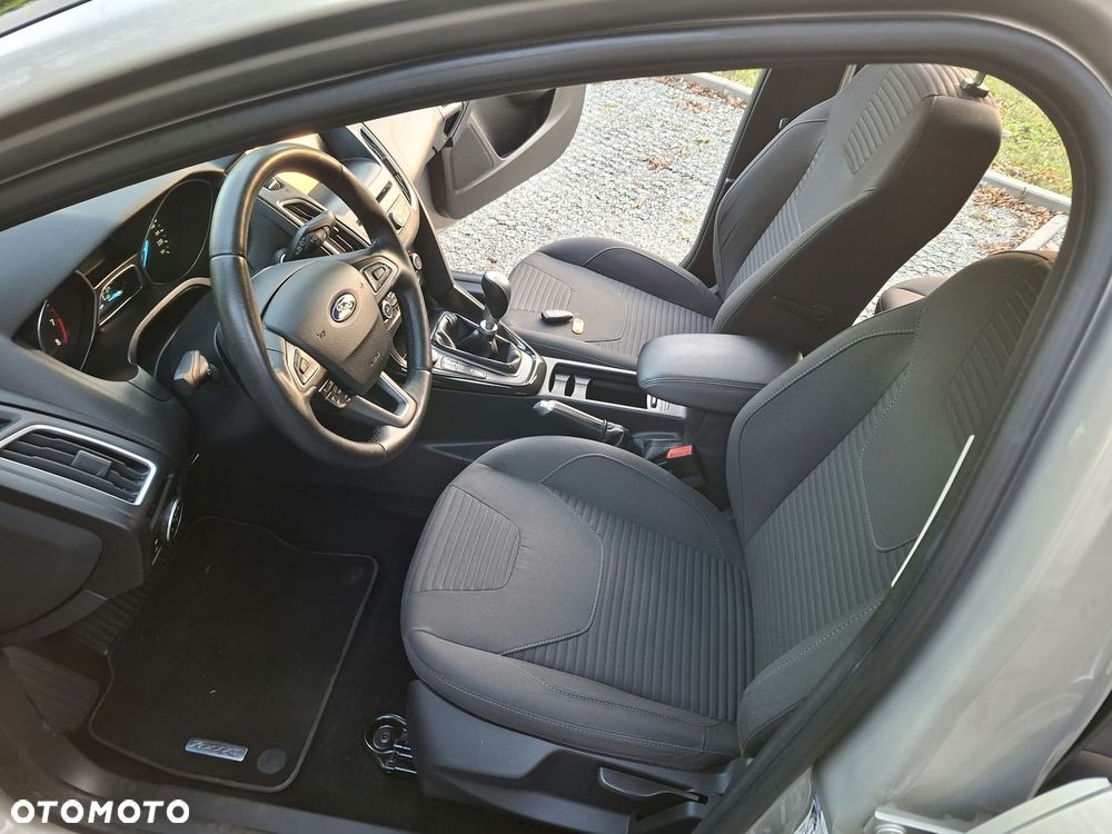 Ford Focus - 10