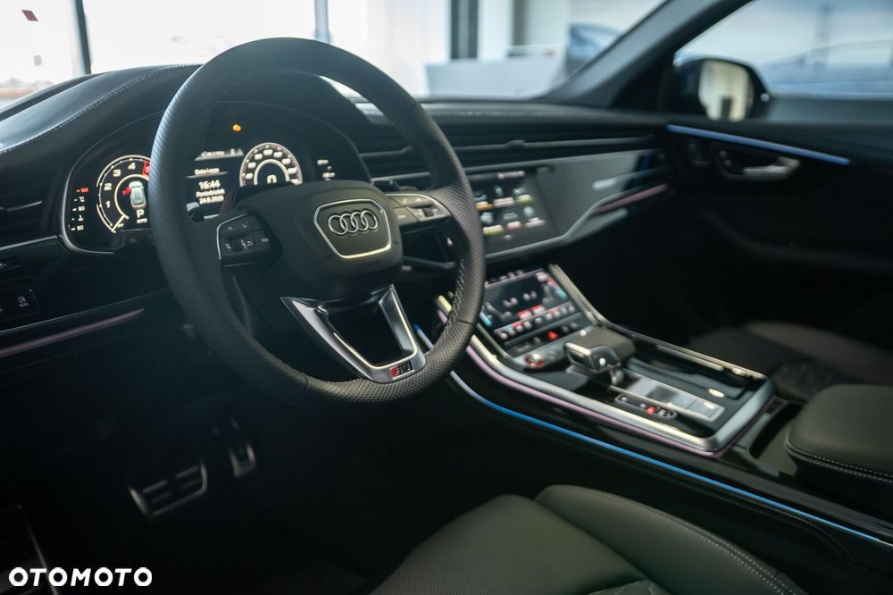 Audi RS Q8 - 13