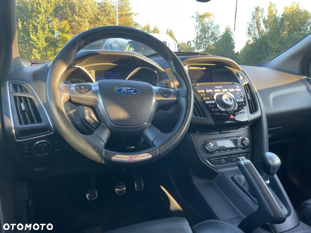 Ford Focus ST - 3